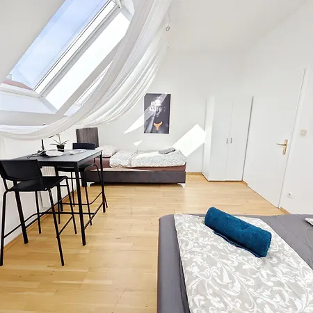 Lovely Rooms In Maerzstrasse Area Mz49 Vienna Exterior photo