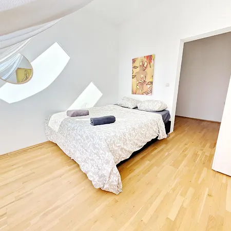 Lovely Rooms In Maerzstrasse Area Mz49 Vienna Exterior photo
