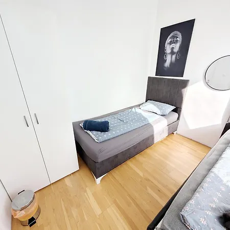 Lovely Rooms In Maerzstrasse Area Mz49 Vienna Exterior photo