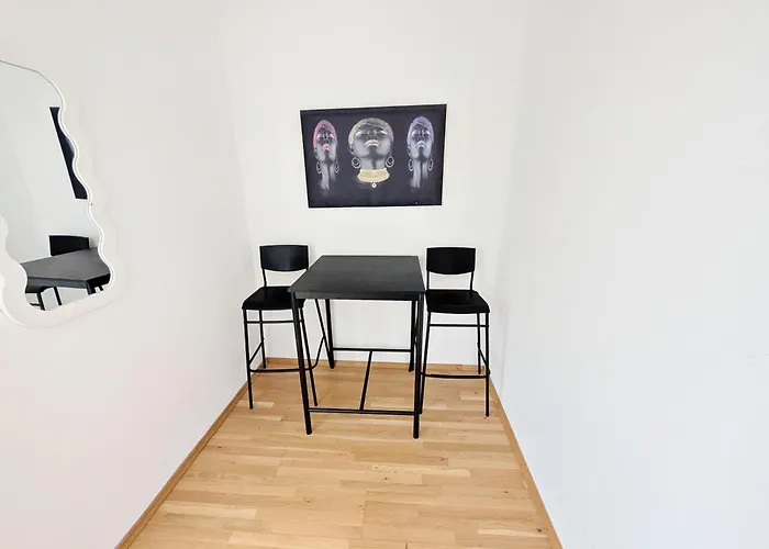 Lovely Rooms In Maerzstrasse Area Mz49