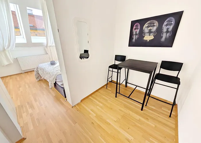 Lovely Rooms In Maerzstrasse Area Mz49